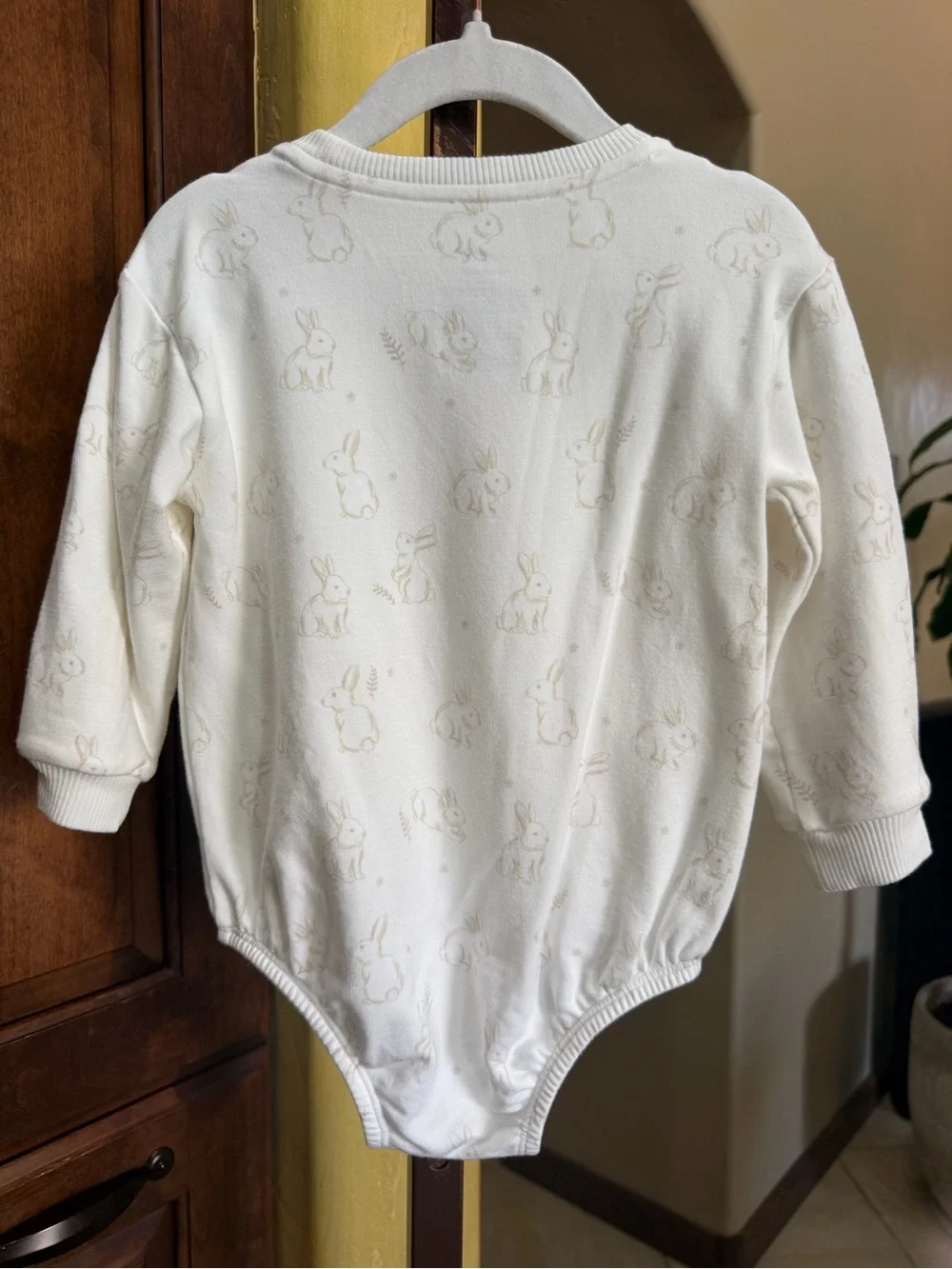 cloud island Cream Bunny Print Long-Sleeve One-Piece Bodysuit 18 months